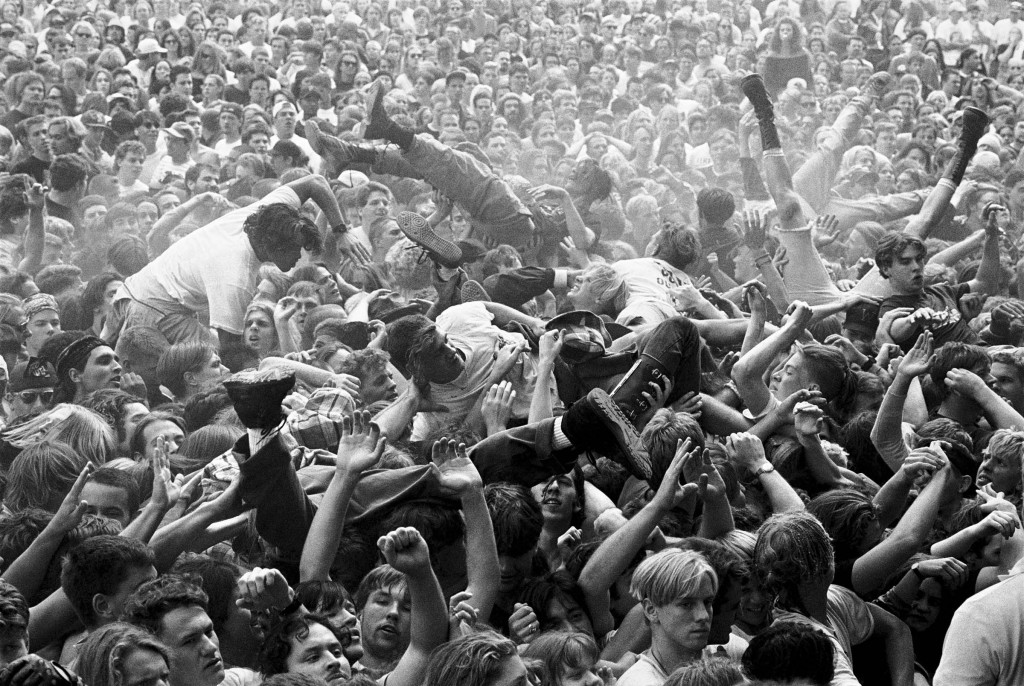 Mosh-Pit-at-Endfest